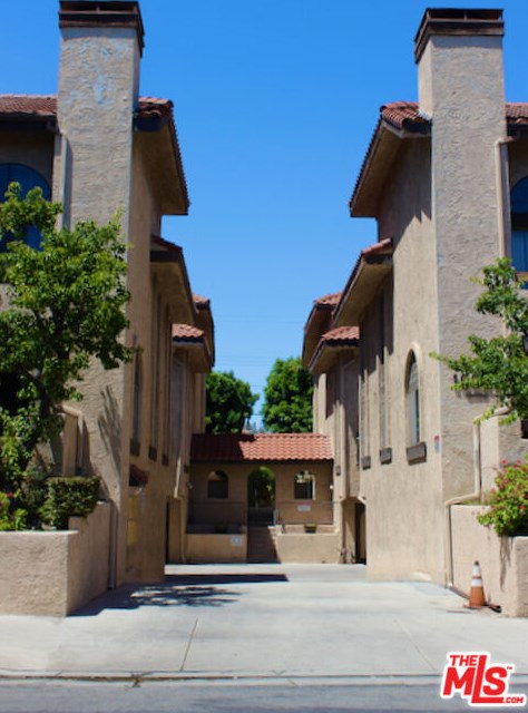 10929 Morrison St #16, North Hollywood, CA 91601