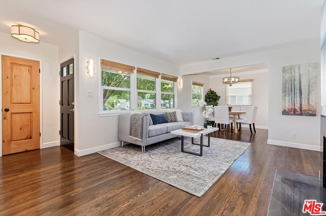 4339 Elmer Ave, North Hollywood CA  91602-2632 exterior