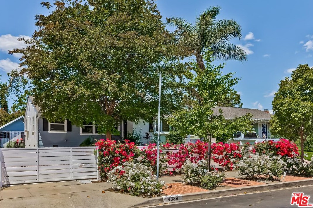 4339 Elmer Ave, North Hollywood CA  91602-2632 exterior