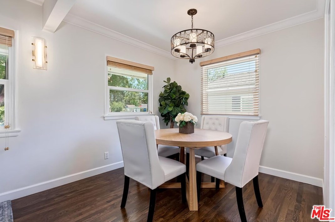 4339 Elmer Ave, North Hollywood CA  91602-2632 exterior