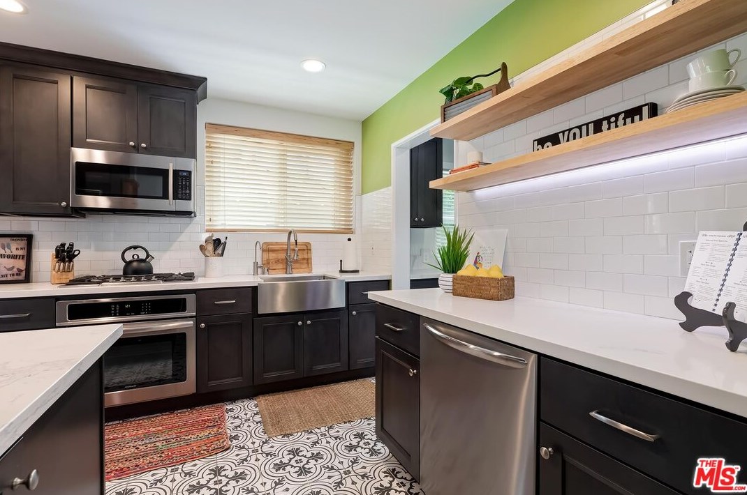 4339 Elmer Ave, North Hollywood CA  91602-2632 exterior