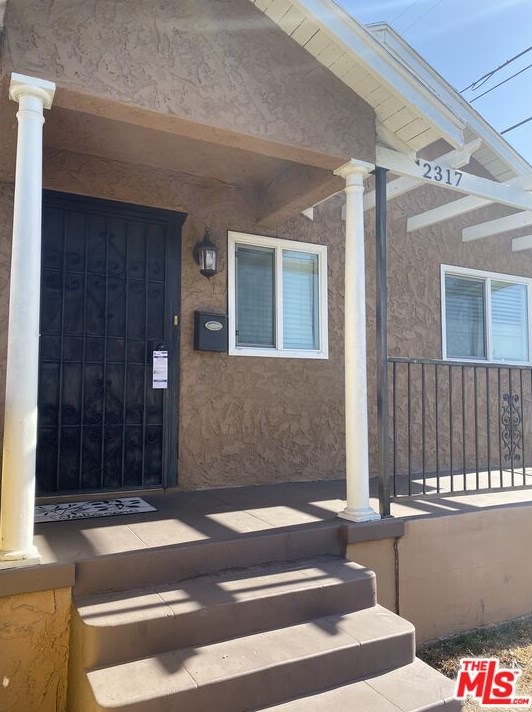 2317 42nd St, Los Angeles, CA 90008-4019
