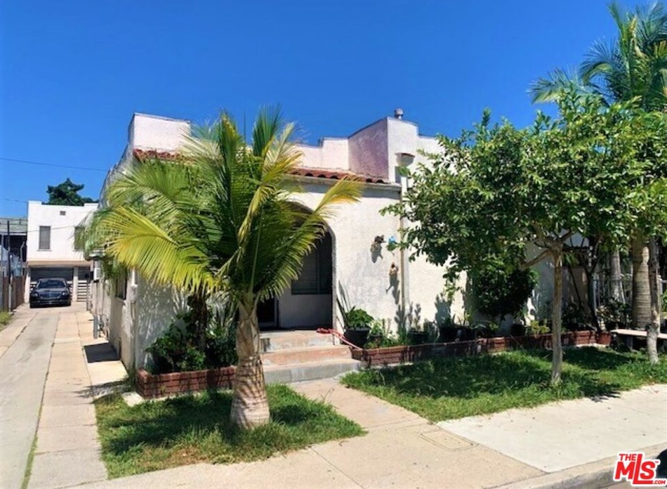609 Hillview Ave, Los Angeles, CA 90022-3229