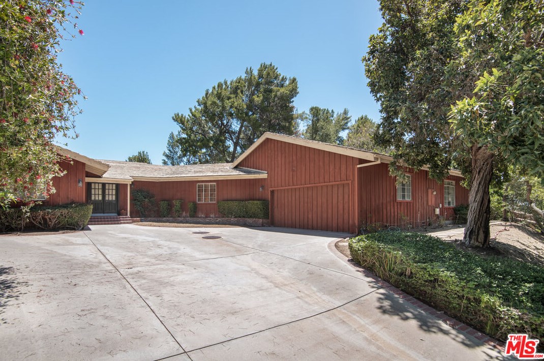 1804 Manzanita Park Ave, Malibu, CA 90265