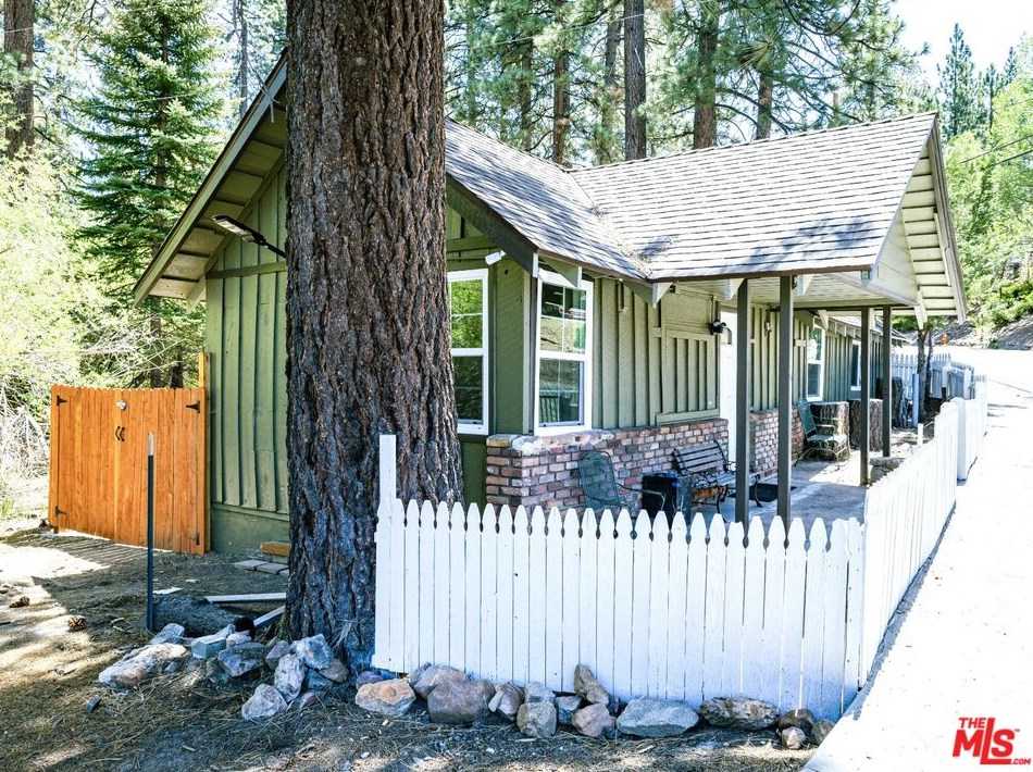 40419 Big Bear Blvd, Big Bear, CA 92315