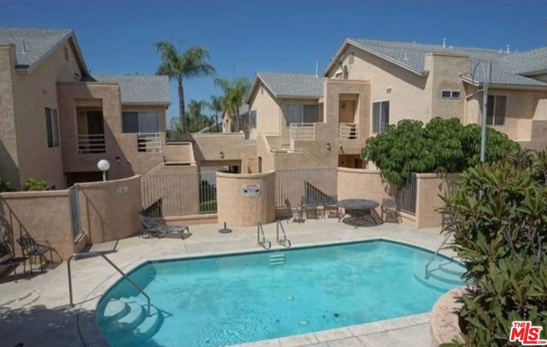11074 Sharp Ave, San Fernando, CA 91345-1744