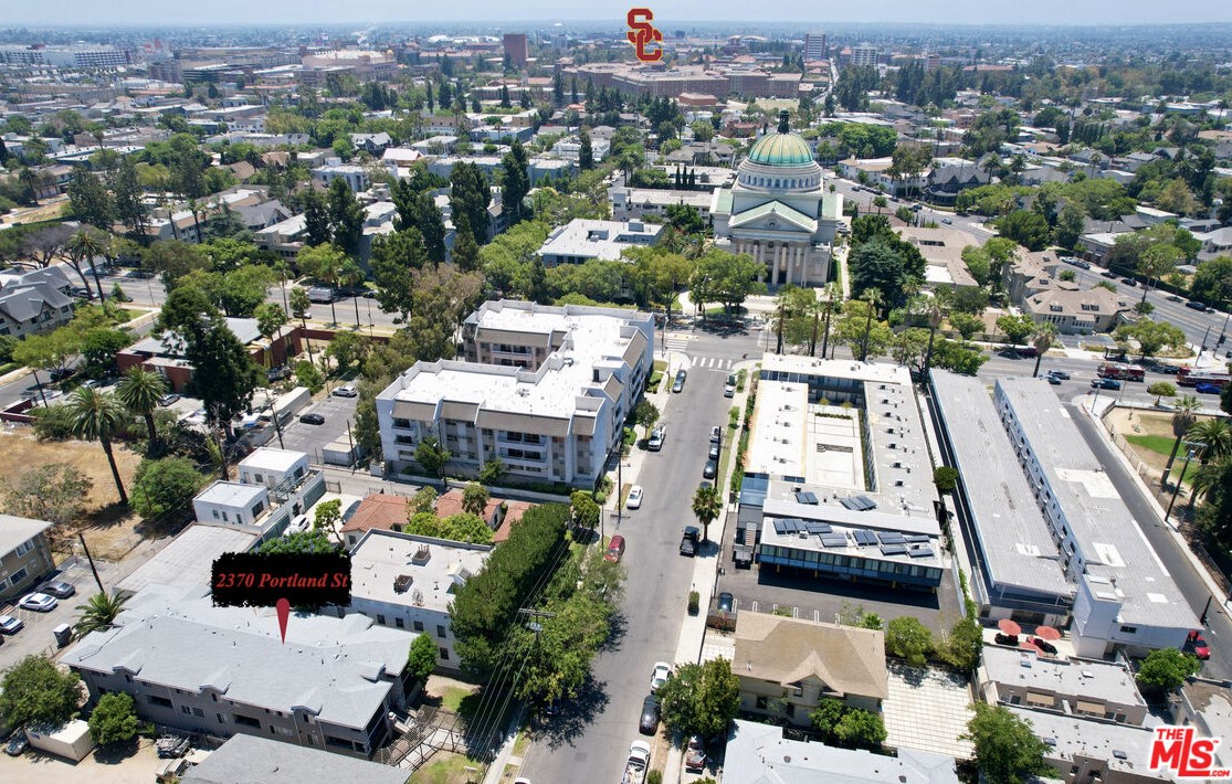 2370 Portland St, Los Angeles CA  90007-1986 exterior
