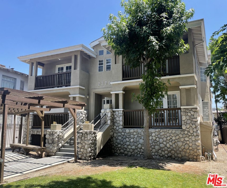 2370 Portland St, Los Angeles, CA 90007-1986