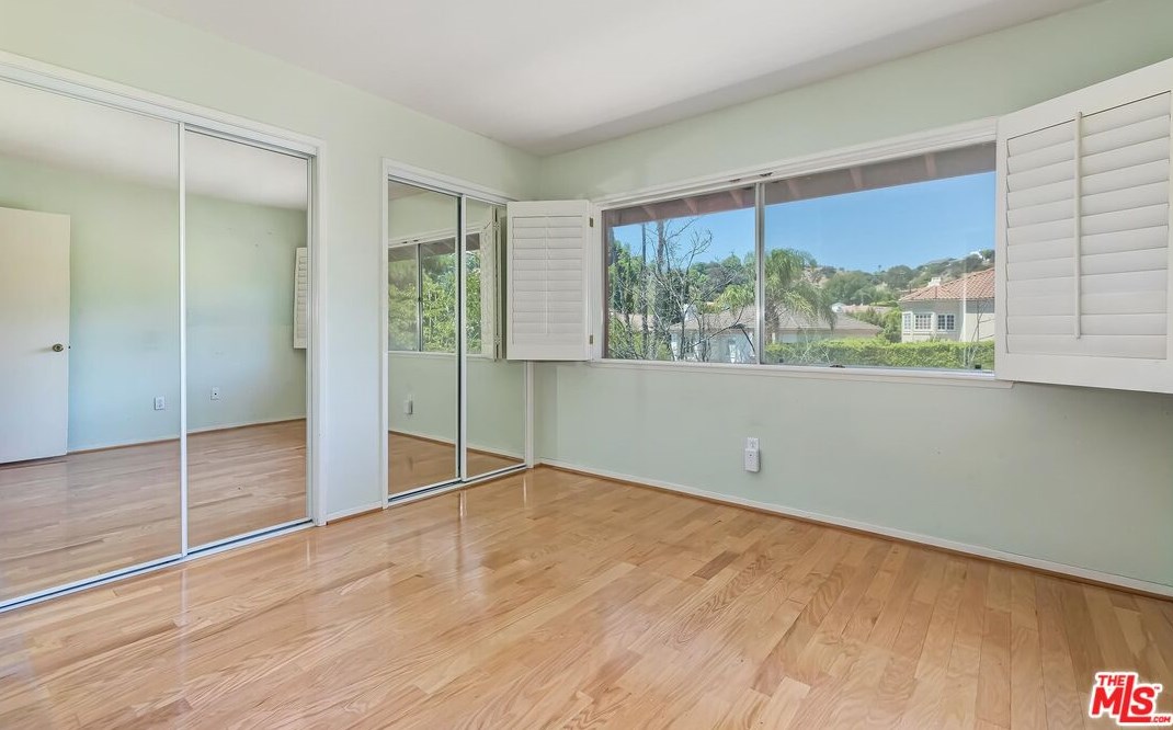 2919 Woodwardia Dr, Los Angeles CA  90077-2123 exterior