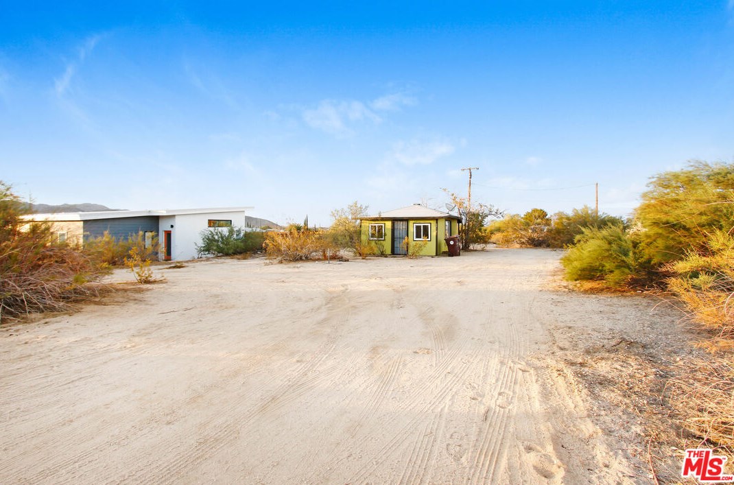 6795 Easterly Dr, Joshua Tree, CA 92252-2559