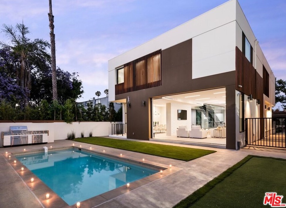 125 Stanley Dr, Beverly Hills, CA 90211-2108