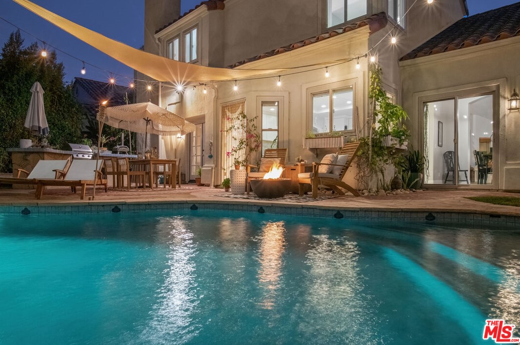 756 Cedar Point Pl, Thousand Oaks CA  91362-5422 exterior