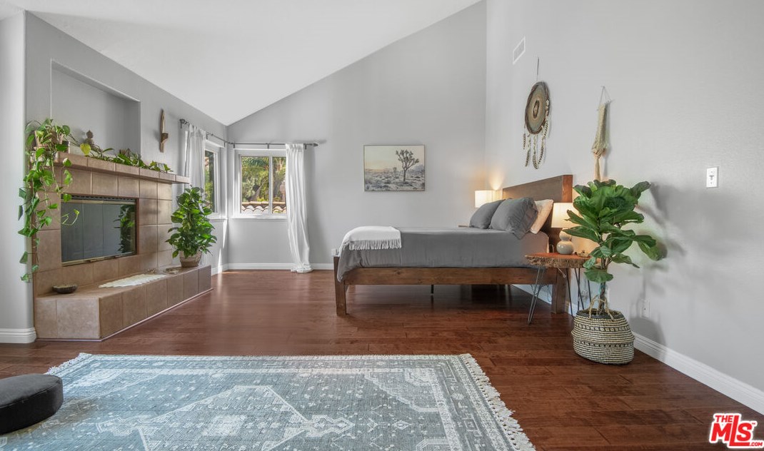 756 Cedar Point Pl, Thousand Oaks CA  91362-5422 exterior