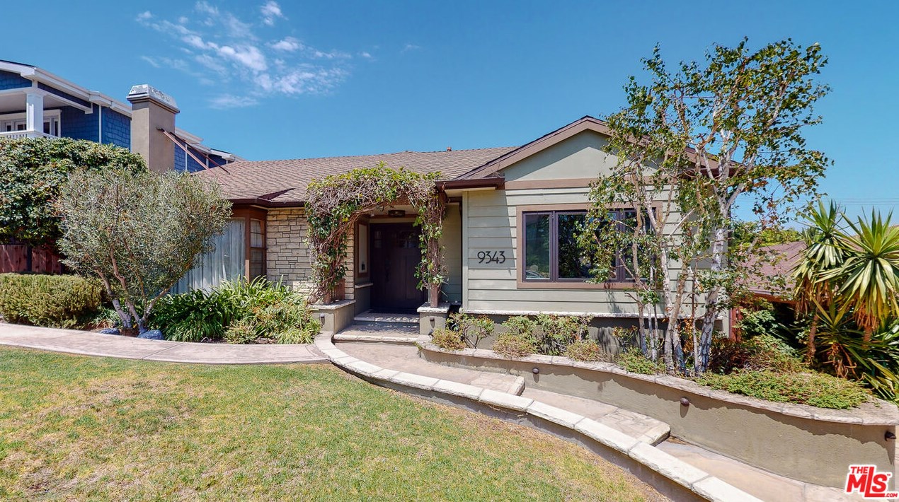 9343 Sawyer St, Los Angeles CA  90035-4101 exterior