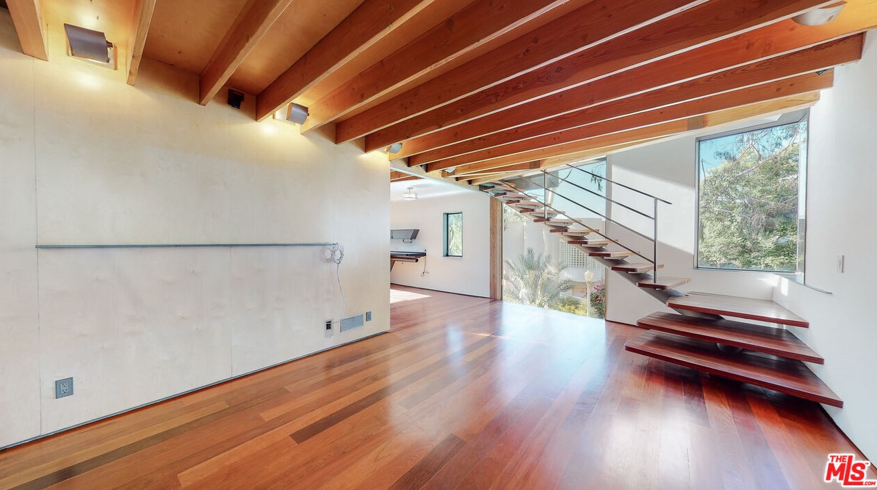 3500 Fernwood Ave, Los Angeles CA  90039-3517 exterior