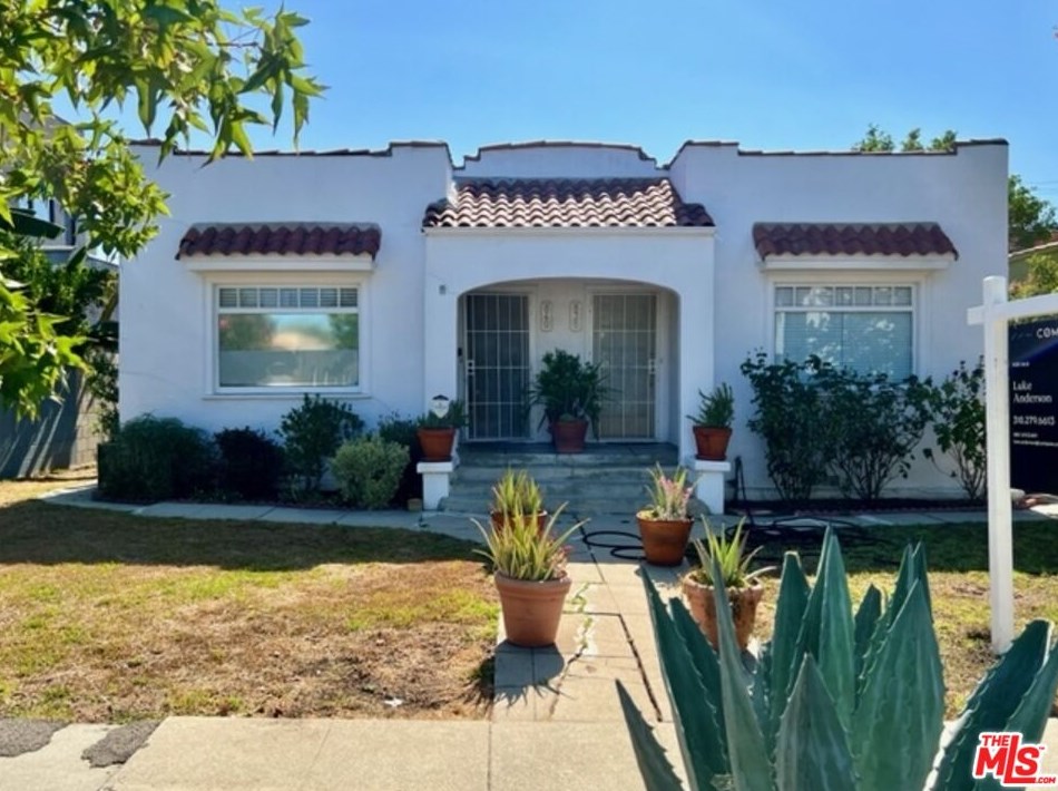 838 Citrus Ave, Los Angeles, CA 90036-4931