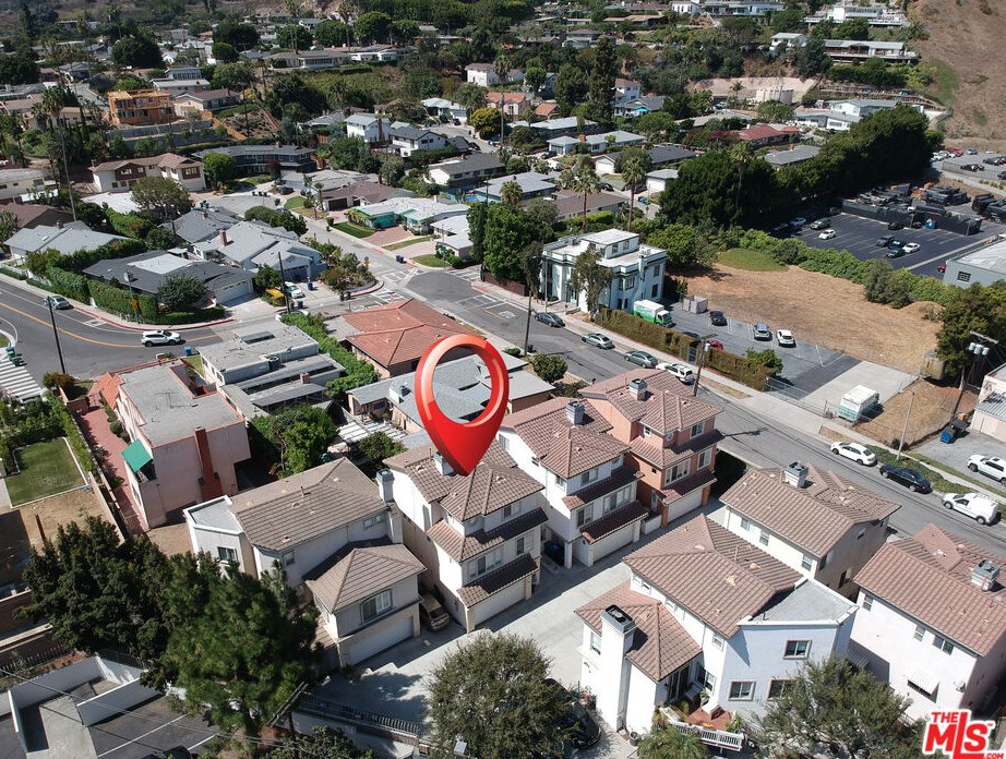 3794 Lenawee Ave, Los Angeles CA  90016-6201 exterior