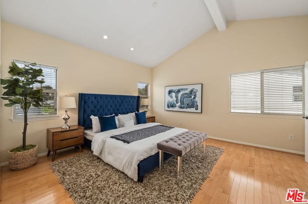 3794 Lenawee Ave, Los Angeles CA  90016-6201 exterior