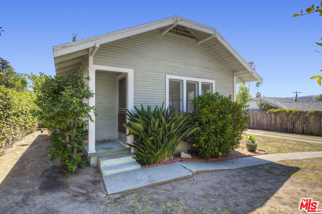 5208 Maywood Ave, Los Angeles CA  90041-1214 exterior