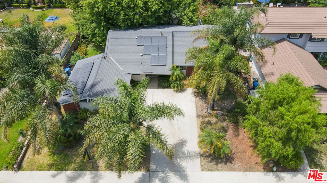 1527 Vly High Ave, Thousand Oaks CA 91362-1908 exterior