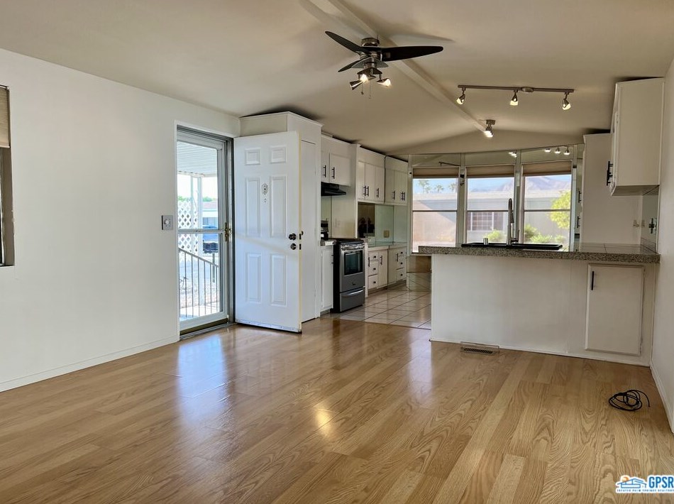 241 Settles Dr, Cathedral City, CA 92234-6623