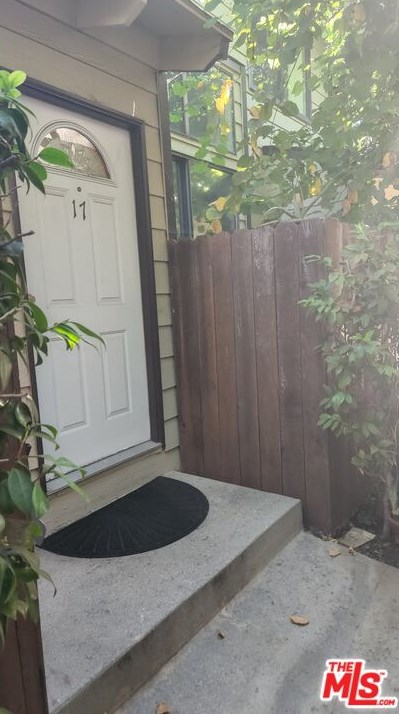 630 W Queen St #17, Inglewood, CA 90301