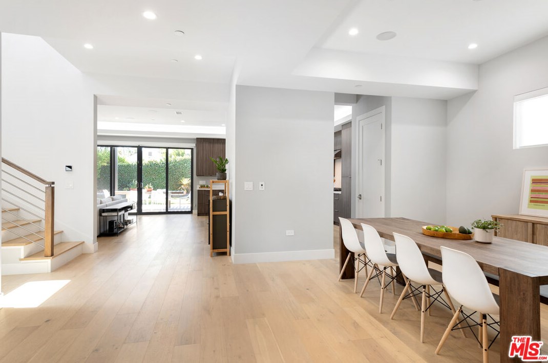 6562 Firebrand St, Los Angeles CA  90045-1211 exterior