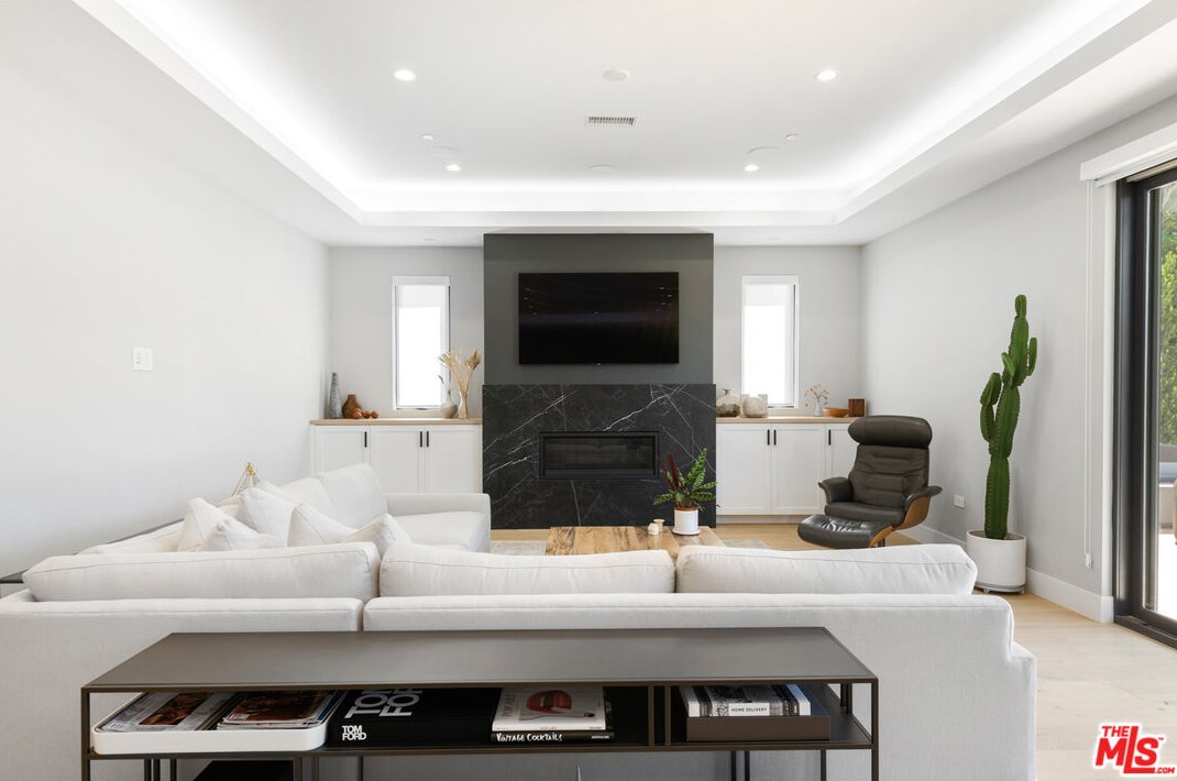 6562 Firebrand St, Los Angeles CA  90045-1211 exterior