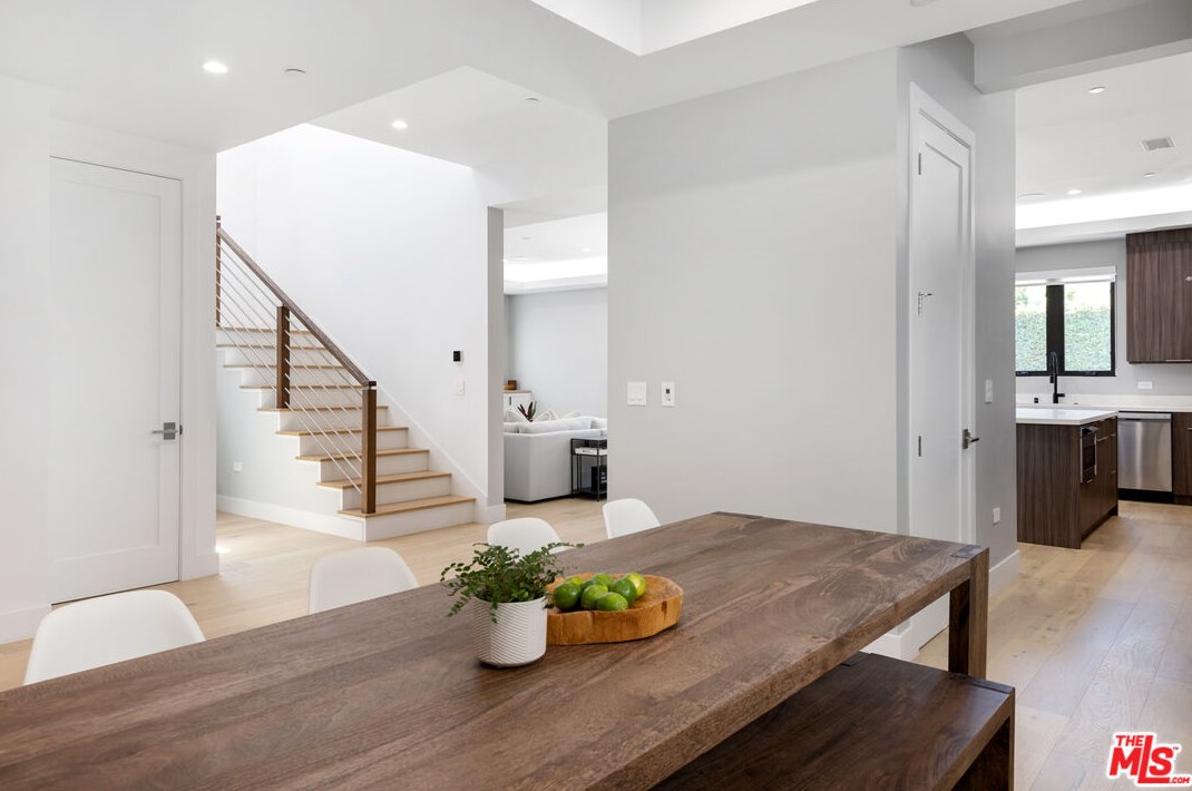 6562 Firebrand St, Los Angeles CA  90045-1211 exterior