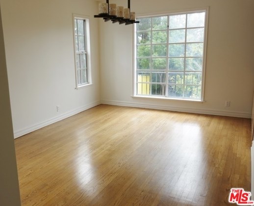 10585 Ashton Ave, Los Angeles, CA 90024-5141