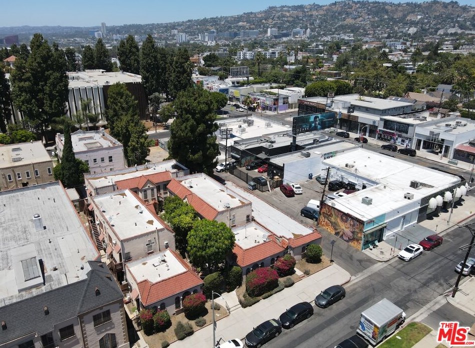 639 Spaulding Ave, Los Angeles, CA 90036-1839