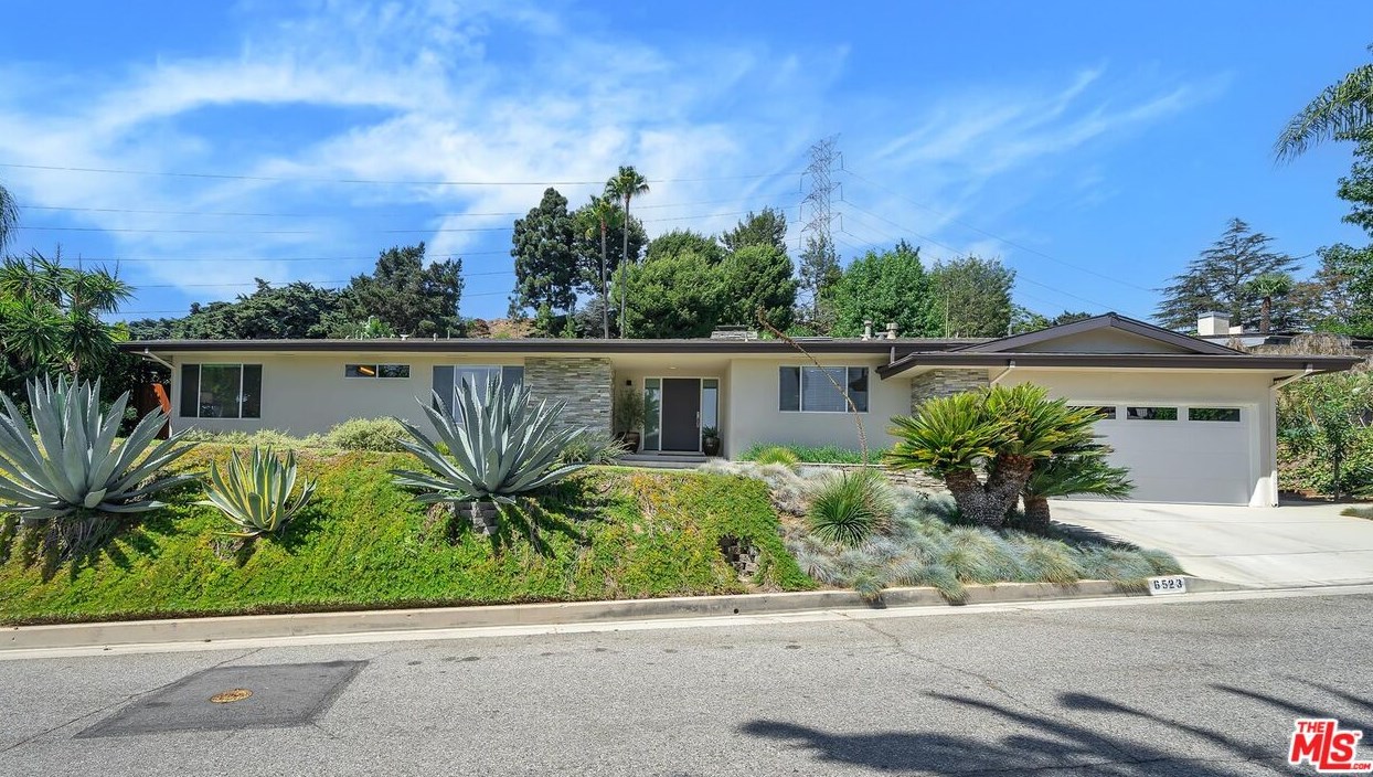 6523 Lakeridge Rd, Los Angeles, CA 90068-1813
