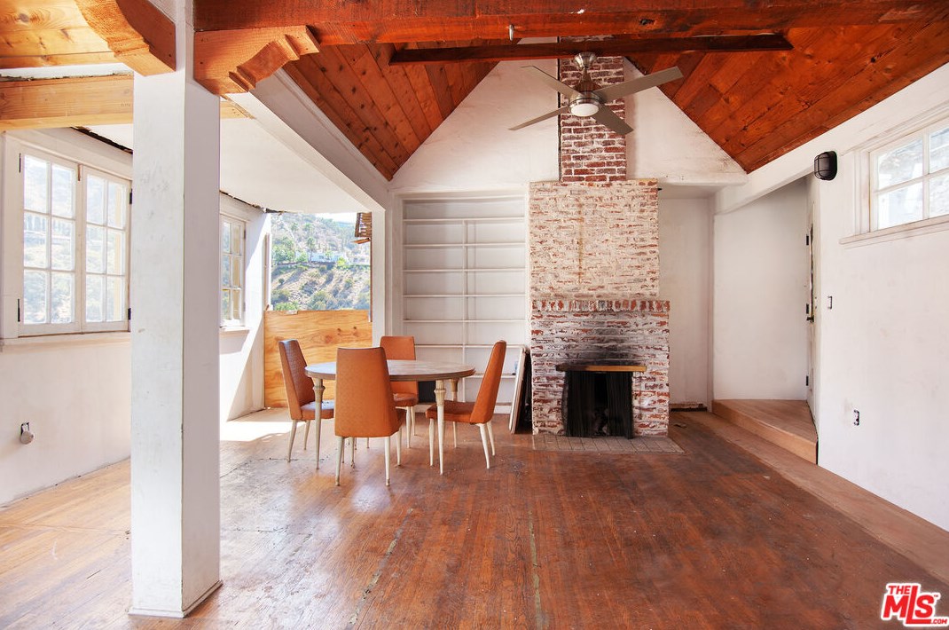 8193 Gould Ave, Los Angeles CA  90046-1959 exterior