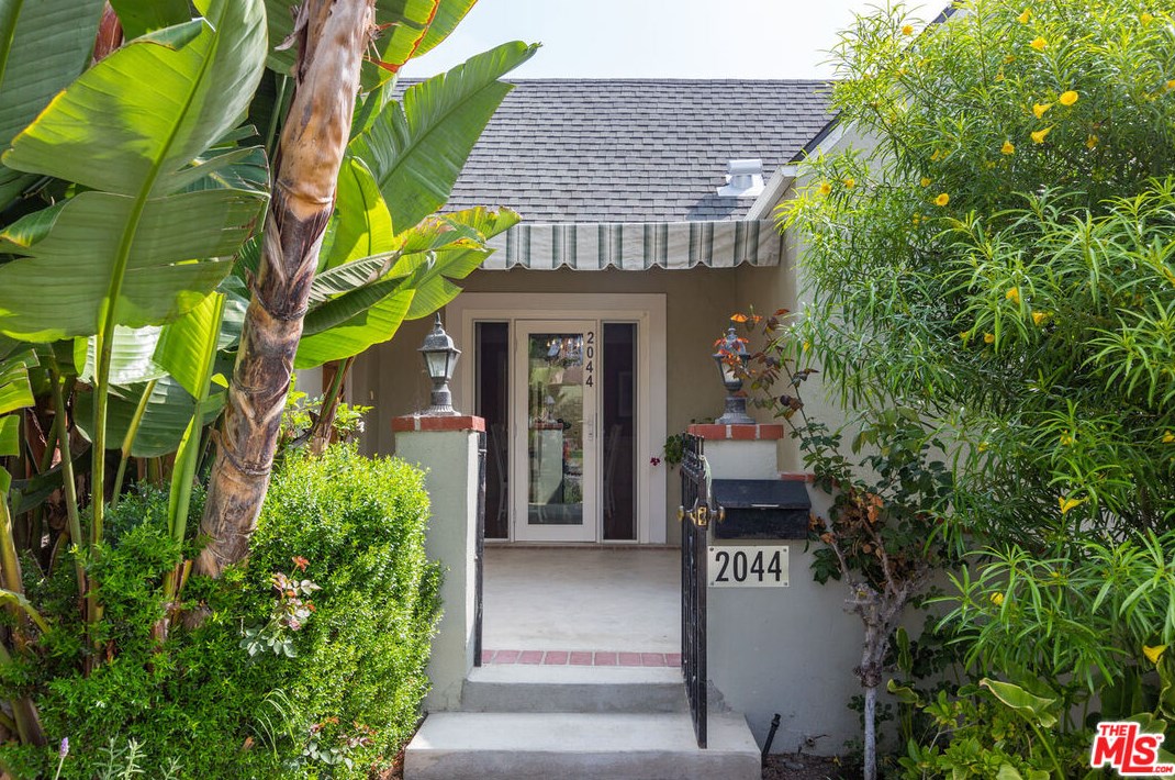 2044 Manning Ave, Los Angeles, CA 90025