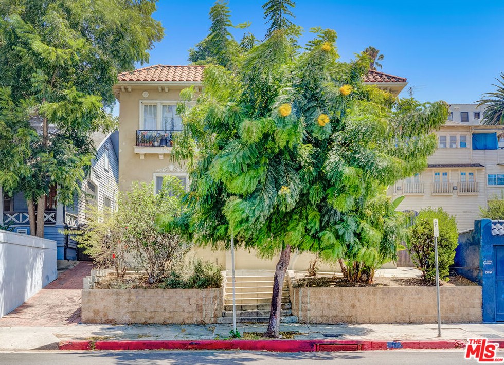 1100 Echo Park Ave, Los Angeles, CA 90026-4213