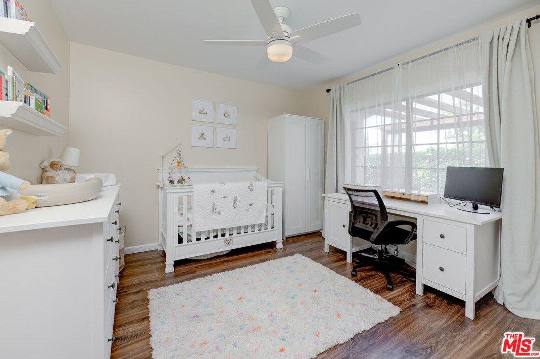 2100 Harcourt Ave, Los Angeles CA 90016-2312 exterior