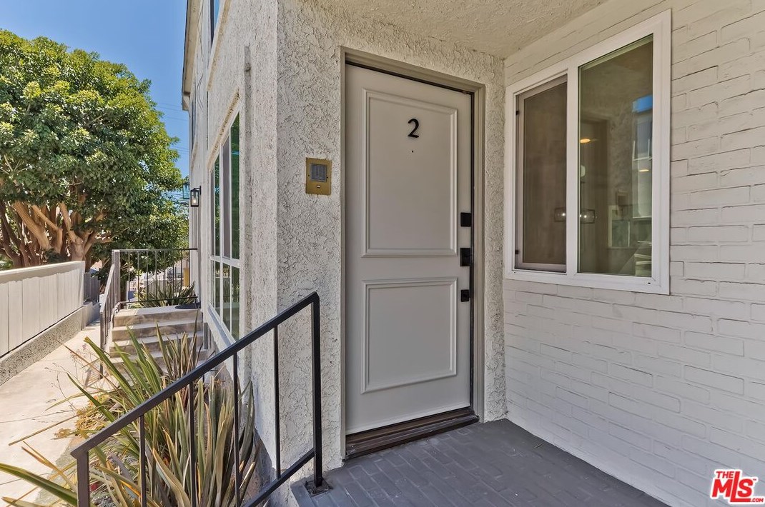 743 Pier Ave #2, Santa Monica, CA 90405