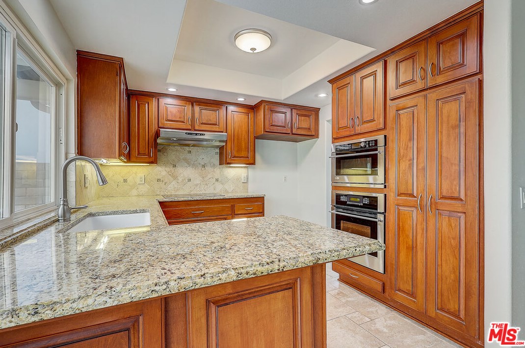 25212 Derby Cir, Laguna Beach, CA 92653-4911