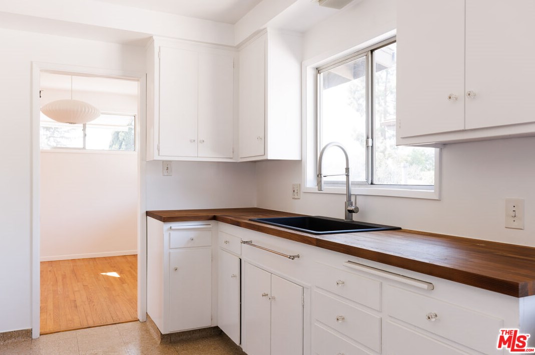 2331 Teviot St, Los Angeles CA  90039-3223 exterior