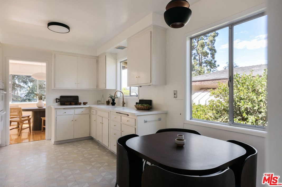 2331 Teviot St, Los Angeles CA  90039-3223 exterior