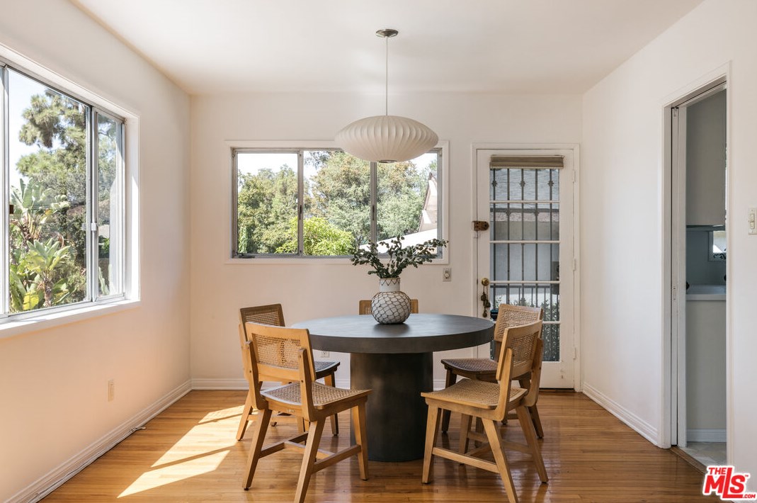 2331 Teviot St, Los Angeles CA  90039-3223 exterior