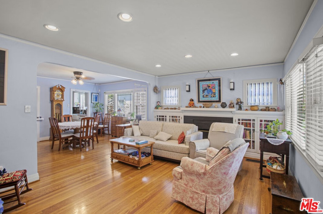 4837 Maywood Ave, Los Angeles CA  90041-2719 exterior