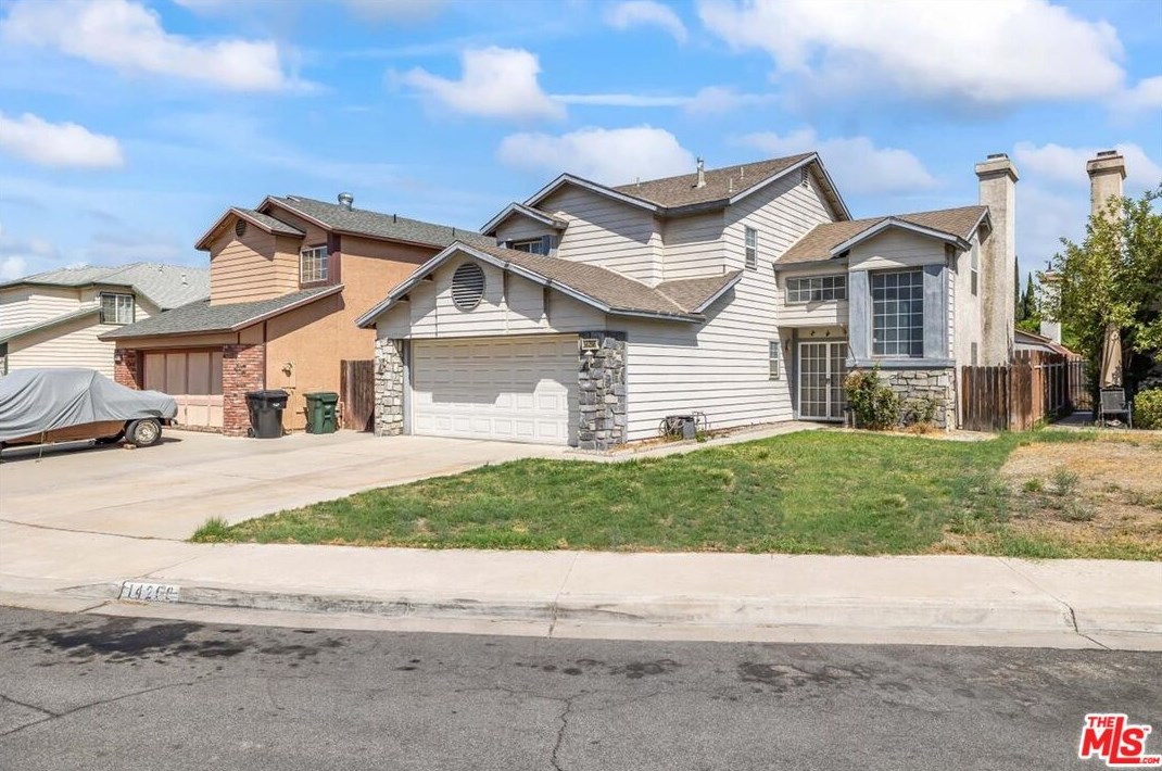 14268 Elizabeth Ct, Fontana, CA 92337