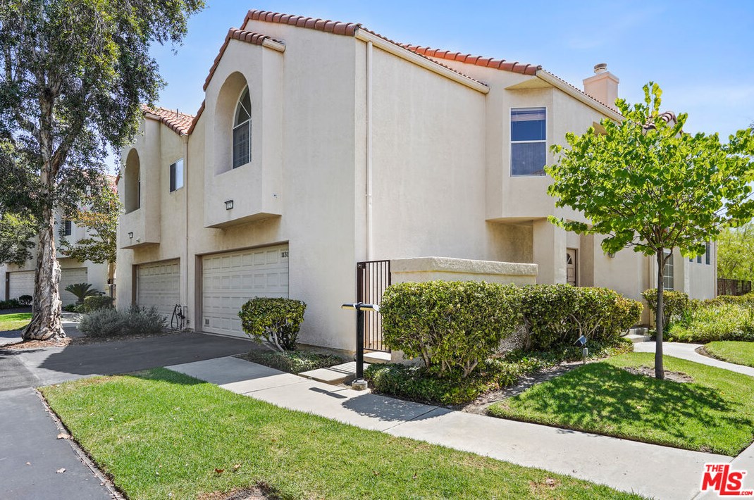11312 Old Ranch Cir, Chatsworth, CA 91311-1244