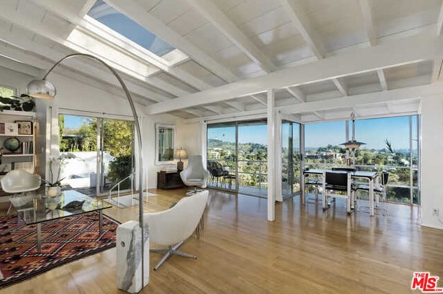 2730 Pitcher Rd, Los Angeles, CA 90068-2304