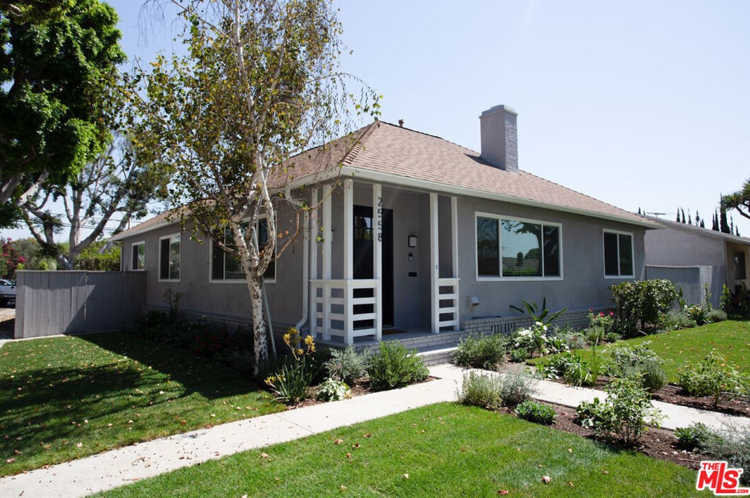 2558 Westwood Blvd, Los Angeles CA  90064-3239 exterior