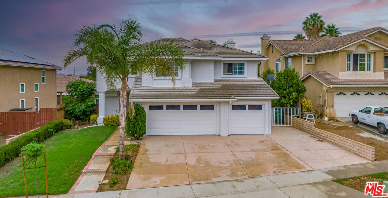 3125 Coral Cir, Corona, CA 92882-7701