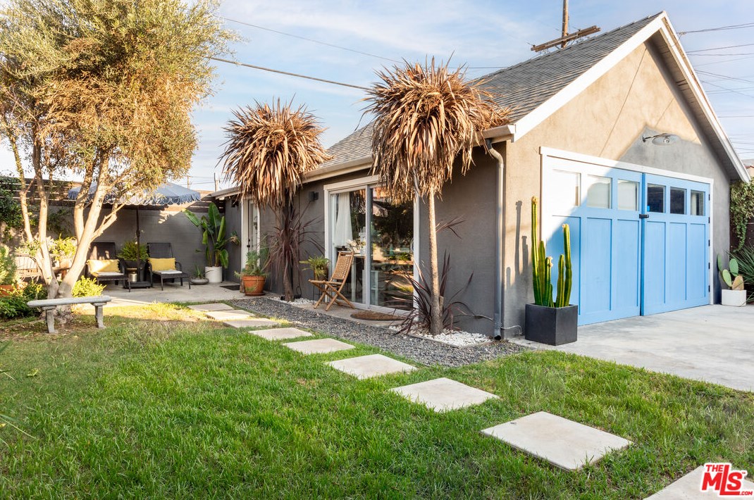 1364 Keniston Ave, Los Angeles CA  90043-3737 exterior