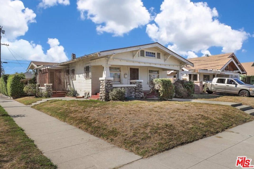 1800 42nd St, Los Angeles, CA 90058-1532