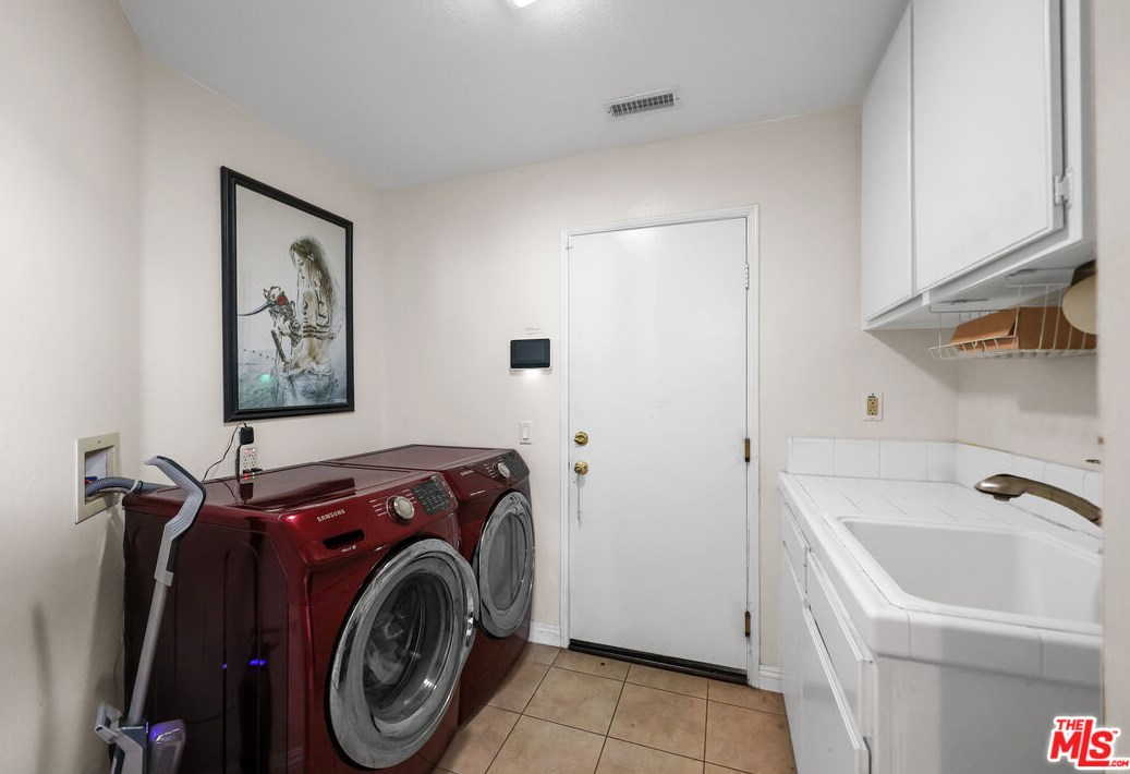 15760 Oliver St, Moreno Valley CA  92555-4908 exterior